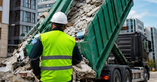 Вывоз строительного мусора в Пушкине: услуги лицензированной компании — ПроМусор